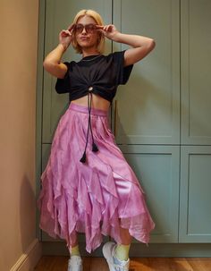 Show some ruffle love in our Salvia Skirt. An A Line knee length skirt with beautiful chiffon ruffles cascading down. A stylish piece that is easy to dress up with a white shirt and heels or down with a t-shirt and trainers.Fabric: 100% polyester chiffon and 100% polyester satin.Model wears size UK 8.This item is Dry Clean Only. Emma Wallace, Violet Dresses, Chiffon Ruffle, Polyester Satin, Girl Style, Knee Length Skirt, Magical Girl, White Shirt, Tulle Skirt