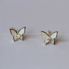 14 Karat Gold Butterfly Stud Earrings, Solid 14 Karat Gold Casual Butterfly Earrings, Casual Gold Butterfly Earrings for Everyday Wear NOT GOLD PLATED, NOT GOLD FILLED. Product Details *Earrings made of pure 14K gold  *Quality cubic zirconia stones *Overall: 8*4mm *Zircon: 2mm *Ear pin length is about 9mm *Tarnish resistant and sweat resistant  *Hypoallergenic, made without lead, nickel and cadmium Gold Information *9K gold is 9 parts pure gold or 37.5% pure. *10K gold is 10 parts pure gold or 4 Green Nails With Butterfly, Nails With Butterfly, Pinky Rings For Women, Pearl Princess, Butterfly Nature, Butterfly Earrings Gold, Butterfly Stud Earrings, Emerald Green Earrings, Minimalist Earrings Studs