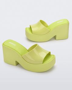 Posh Platform in Yellow – Melissa Shoes Punk Love, Punk Movement, Black Clogs, Clogs Style, Feminine Fashion, Melissa Shoes, Trending Sandals, Viktor & Rolf, Simon Miller