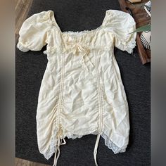 Cream Cinch Up Baby Doll Dress. Never Worn. Size M Mini Clothes, Baby Doll Dress, Babydoll Dress, Baby Doll, Christmas List, Doll Dress, Baby Dolls, Colorful Dresses, Mini Dress