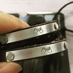 Personalized Band Jewelry For Gift, Personalized Jewelry Band For Gift, Silver Bracelets For Party Or Gift, Silver Bracelets For Party, Silver Bracelets For Party As A Gift, Silver Bracelets For Party, Great As Gifts, Adjustable Metal Wristband As Gift, Personalized Band Bracelet For Gift, Silver Band Wristband Gift