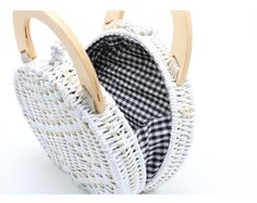 White Top Handle Satchel For Beach, Chic White Woven Straw Bag, White Straw Bag With Top Carry Handle For Vacation, Chic White Straw Bag With Braided Handles, Casual Woven Crochet Bag With Top Handle, Casual Top Handle Straw Bag, Casual Woven Top Handle Bag, Cream Casual Bucket Bag For Shopping, White Top Handle Bucket Bag For Travel