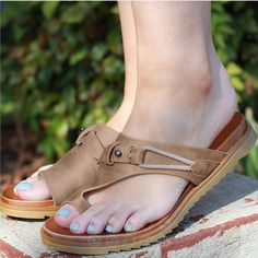 2024 Sandals for Women Orthopedic Bunion Corrector Slippers Leather Ring Toe Sandal Comfy Platform Orthopedic Shoes Slippers, 2022 Comfy Shoes, Ladys Slipper Ring, Zebra Shoes, Black Moccasins, Lady Shoes, Female Shoes, Platform Flats, Orthopedic Shoes