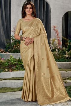 Yellow Gold Colour Kanjivaram Soft Silk Saree With Blouse Piece Indian Wedding,Party Wear,Festive Designer Saree --------------------------------- S A R E E ● D E T A I L S --------------------------------- ● Petticoat : On request Extra Charges ●Febric : Kanjivaram Pure Soft Silk Handloom Saree ● Blouse : Matching Unstitched Piece ● Occasion : Wedding, Party, Festive, Function ● Includes : 1 Saree, 1 Blouse Piece ● Saree length : 5.5 meter ● Blouse piece : 0.8 meter ● Wash Instruction:- Dry Clean Only Premium quality Product with Fine Finishing 🎁 Gift for Women **If you want Stitched Blouse please check the Photos for the required measurements and Mention Your Blouse Measurements in Notes while placing an orders. Services- * Stitching service is available on customer demand. Please get i Indian Wedding Party, Designer Silk Saree, Golden Saree, Peach Saree, Grey Saree, Saree Floral, Lace Saree, Wedding Party Wear, Purple Saree