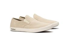 Comfortable Cushioned Slip-ons For The Beach, Comfortable Beige Slip-ons With Ortholite Insole, Comfortable Cushioned Slip-ons For Everyday, Comfortable Beige Slip-ons With Cushioned Footbed, Comfortable Summer Slip-ons With Ortholite Insole, Comfortable Summer Sneakers With Arch Support, Lightweight Summer Sneakers With Arch Support, Casual Beach Slip-ons With Textured Sole, Classic Summer Slip-ons With Cushioned Footbed