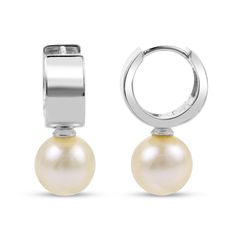 Add modern flair to your weekend looks with these freshwater cultured pearl huggie hoop drop earrings in silver. Crafted in sterling silver Each earring features a lustrous 7.5-8.0mm freshwater cultured pearl drop. The polished wide hoop above adds a chic touch. These earrings secure with hinged backs. Walker For Seniors, Hoop Drop Earrings, Solitaire Earrings, Sterling Silver Drop Earrings, Earrings Hoop, Pearl Types, Huggie Earrings, Huggie Hoop Earrings, Accessories Jewelry Earrings