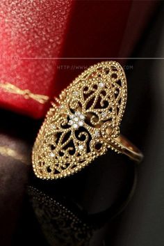 This vintage ring is the best option to tie the knot #engagementring #diamondring #goldring #topazring Victorian Rings, Tie The Knot, Tie The Knots, Vintage Ring, Topaz Ring, Lace Design, Antique Victorian, The Knot, Anniversary Rings