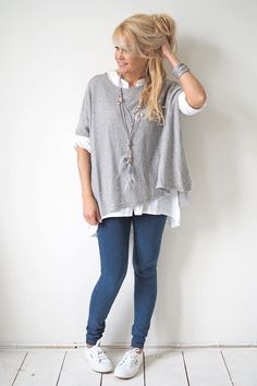 cashmere Stil Boho, Estilo Hippie, Pinterest Fashion, Fashion Over 50, Hippie Chic, Sling Bag, Work Outfit, Plus Size Fashion, Spring Fashion