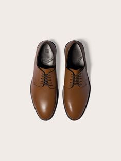 Put your best foot forward. These classic derby shoes are the go-to for any formal look. Wear them with one of our suits for timeless style. Leather upper Rubber sole Lovingly maintained by our in-house cobblers Male Wedding, Formal Look, Brown Dress Shoes, Brown Leather Shoes, Miami Wedding, Year Plan, Summer Fabrics, Derby Shoes, Formal Looks