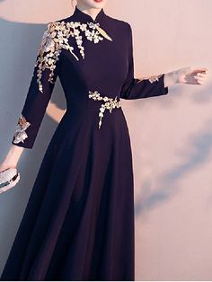 Corte A Vestido de Madrina Sencillo Elegante Cuello Alto Hasta el Suelo Tejido elástico Manga Larga con Plisado Apliques 2023 2023 - US $119.99 Long Sleeve Dresses For Mother Of The Bride, Long Sleeve Evening Dress With Sweep Train For Banquet, Evening Dresses With Sweep Train And Long Sleeves, Formal Long Sleeve Evening Dress With Sweep Train, Elegant Long Sleeve Maxi Dress With Sweep Train, Long Sleeve Maxi Dress With Sweep Train For Prom, Prom Long Sleeve Maxi Dress With Sweep Train, Prom Maxi Dress With Sweep Train And Long Sleeves, Long Sleeve Evening Dress For Mother Of The Bride