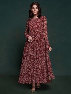 This stunning maroon organza gown features intricate digital printwork, adding a touch of elegance to any occasion. The gown comes fully stitched and is available in sizes ranging from XS to XXL, ensuring a perfect fit for every body type.
The matching maroon organza dupatta with digital print work and gota patti lace work complements the gown beautifully, adding a touch of sophistication to your ensemble. Whether you're attending a festival, function, or event, this maroon gown is the perfect c Maroon Gown, Engagement Gown, Organza Gown, Lehenga Crop Top, Printed Organza, Gown With Dupatta, Lehenga Choli Wedding, Floral Lehenga, Organza Lace