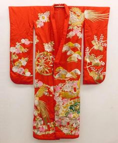 Exceptional Embroidered Japanese Ceremonial Kimono For Sale at 1stDibs Pottery Barn Nursery, Kids Chapter Books, Pretty Kimonos, Wedding Kimono, Marvel Kids, Mermaid Blanket, Red Silk, Green Silk, Japanese Kimono