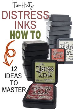 The best Tim Holtz Distress Ink how to guide. Check out these 12 Distress ink techniques you can do in your crafts Distressed Ink Techniques, How To Use Distress Ink, Tim Holtz Distress Ink Tutorials, Distress Ink Cards, Tim Holtz Tutorials, Inking Techniques, Tim Holtz Mixed Media