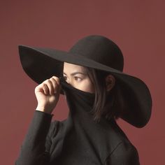 Sporting a versatile design that is perfect for a party, wedding, or even the church, this wide-brim fedora will give your attire a touch of glamour. Made using superior quality wool that offers the perfect amount of warmth on cool days, this big floppy hat comes in a solid black color that can be easily paired with any shade for a seamless look. Order this stunning felt hat today! Specifications Style: Casual Place Of Origin: China (Mainland) Pattern Type: Solid Origin: Mainland China Material: Black Felt Hat, Wide Brim Fedora, Wedding Hat, Wool Fedora, Big Hat, New Retro, Winter Hats For Women, Church Wedding, Wedding Hats