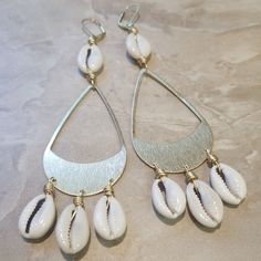 Beach Brass Drop Earrings, Bohemian Teardrop Earrings For Vacation, Beach Dangle Beads Jewelry, White Brass Earrings For The Beach, White Brass Earrings For Beach, Gold Teardrop Earrings For The Beach, Beach Drop Earrings In Metal, Metal Drop Earrings For Beach, Beach Metal Drop Earrings