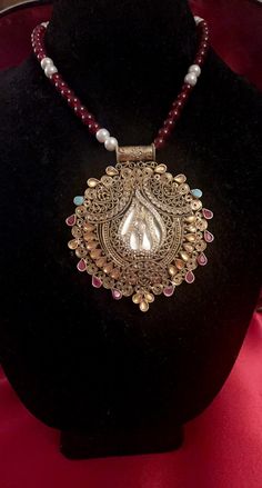 Allah gold plated beautiful piece handmade in Pakistan Long Necklace Handmade, Beaded Necklaces, Necklace Handmade, Long Necklace, Pakistan, Gold Plate, Beaded Necklace, Jewelry Necklaces, Plating