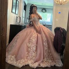 Premium Quality Light Pink Quinceanera Dresses Lace Appliques Sweet 15 16 Prom Party Ball Gowns, Stunning Womens Dresses Light Pink Quinceanera, Light Pink Quinceanera Dresses, Filipino Debut, Pink Quinceanera Dresses, Mexican Funny, Pink Quinceanera, Quinceanera Pink, Quinceañera Dresses