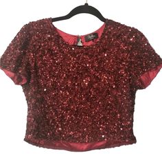 Parker Black Burgundy Silk Sequin Short Sleeve Cropped Evening Party Top Size 6. 100% Silk. Lining Is 100% Polyester. Nwot. Attached To The Garment Are Additional Sequins If Needed. Cheap Burgundy Party Tops, Red Party Top With Button Closure, Dark Red Crop Top, Red Sequin Crop Top, Red Crop Top With Built-in Bra For Party, Navy Blue Crop Top, Metallic Crop Top, Denim Bustier, Patterned Crop Top