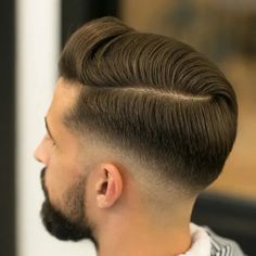 Comb Over Fade Haircut, Short Comb Over, Classic Mens Hairstyles, Low Fade Haircut, Classic Haircut, Hair Toupee, Low Fade, Long Hair On Top, Classic Hairstyles