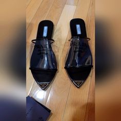 Prada Negozio Donna Logo Print Plexiglass Pointed Toe Flat Slide Sandals Mule In Black, Size 40 Run Small Fits Size 39. Brand New, Box And All Cards Included Prada Crystal Sandals, Sandal Slides, Prada Logo, Shoes Prada, Pointed Toe Flats, Prada Shoes, Slide Sandals, Loafer Flats, Mule