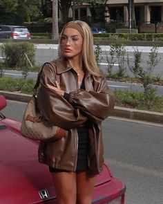 Jacket Outfit Women, Downtown Outfits, Leather Jacket Outfits, Mode Inspo, Brown Leather Jacket, Outfit Inspo Fall, Looks Style, Cute Casual Outfits