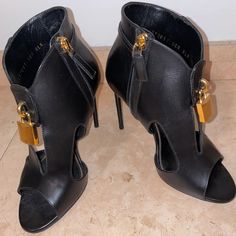 Vintage Tom Ford Stilettos In Black. Size 37! Zipper On Side. Beautiful Shoe! Leather. Worn 4 Times. Pet Free And Smoke Free Household. Accepting Reasonable Offers. No Trading! Haven’t Worn Them In Years And Were Well Taken Care Of. Free Gifts With Purchase! Heel And Zipper In Good Condition. Interior Has Some Wear On The Sole. Vintage Tom Ford, Tom Ford Shoes, Ford Black, Black Booties, Beautiful Shoes, Tom Ford, Shoes Women Heels, Free Gifts, Shoes Heels