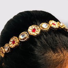 This is a beautiful Sheeshphool/Mathapatti, made with Kundan. This work well with all types of clothing, whether it be formal attire or a casual party. Eye-catching and unique jewellery that will set you apart. Gift this piece to a loved one, and see their face light up with joy. Best for gifting or for personal use, wear it to any occasion and be in the spotlight. Elegant Zari Work Tikka For Puja, Bollywood Style Party Dupatta With Tilla, Traditional Zari Work Tikka For Party, Traditional Party Tikka With Zari Work, Traditional Tilla Tikka For Party, Traditional Tikka For Diwali Party, Tilla Tikka For Diwali Party, Cutdana Tikka For Eid Party, Festive Cutdana Tikka