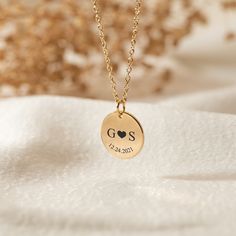 Name & Date Necklace,Custom Disc Necklace for Women,Dainty Engraved Necklace for Her,Personalized Jewellry,Birthday Gift,Anniversary Gift  ✺ Shop Link:(Click here to see more gift you want,There is always one you are satisfied with) https://www.etsy.com/au/shop/DesignNecklace99?ref=seller-platform-mcnav ✺ Best Gift This name necklace is the best gift for your favorite person on Christmas, Thanksgiving, anniversaries, birthdays, Mother's Day, Father's Day. ✺ Details Color: gold/ silver/ rose gold Wedding Necklaces With Charms For Mother's Day, Round Charm Necklaces For Wedding, Mother's Day Wedding Necklaces With Charms, Dainty Charm Necklace For Wedding, Dainty Wedding Charm Necklace, Gold Charm Necklaces For Wedding, Yellow Gold Round Pendant Charm Necklace Wedding, Anniversary Jewelry Charms With Nameplate, Wedding Nameplate Charm Necklaces