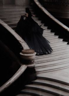 an old piano is sitting on the ground