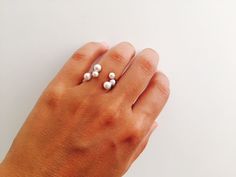 Matching pearl rings. Silver, pearls. 2015 Real Gold Necklace, Jewelry Style Guide, Funky Rings, Silver Casting, Rings Silver, Dream Engagement Rings, Silver Jewelry Handmade