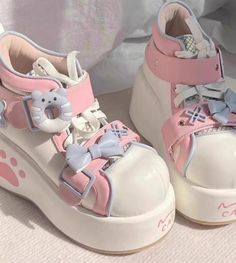 Platform Sneakers, Look Cool, Platform Shoes, Cute Shoes, Roxy