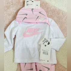 Nwt Nike Pink 6m Suit Comes With Tags Comes From Smoke & Pet Free Home Nike Baby Girl Outfits, Nike Pink, Kids Nike, Baby Clothes, Kids Fashion, Kids Shop, Girl Outfits