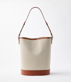 Faux Leather & Canvas Bucket Bag Bucket Bag Street Style, Canvas Bucket Bag, Bucket Handbags, Spring Street Style, Small Accessories, Leather Clutch, Fashion Handbags, Small Bags, Effortless Style