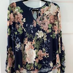 Beautiful New With Tags Navy Floral Bell Sleeve Top. Navy Floral, Blouse Styles, Bell Sleeve, Apparel Accessories, Bell Sleeve Top, Sleeve Top, Top Blouse, Blouses, Womens Tops