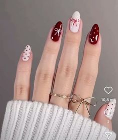 Dec 2024 Nails, Christmas Nails With Nail Polish, Bow Nails For Christmas, Simple Gel Nails Christmas, Vintage Inspired Christmas Nails, Bow Xmas Nails, Beginning Of December Nails, How To Paint Bows On Nails, Gel Nails With Bows