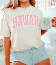 Pink Summer T-shirt For Day Out, Pink T-shirt For Summer Loungewear, Summer Hawaiian Cotton Tops, Cotton T-shirt For Summer Vacation, Casual Pre-shrunk T-shirt For Beach, Casual Cotton Tops For Beach Season, Soft-washed White T-shirt For Beach, Casual Beach T-shirt For Warm Weather, Vacation Shirt For Warm Weather In Relaxed Fit