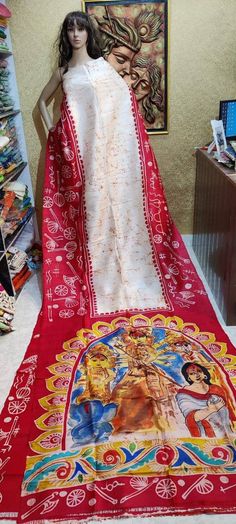 This design based on the Traditional Maa durga drawing art work mix colour work over the saree with two half color body work. With maa durga drawing work with sewliful(sewli flower) Feel the Original Murshidabadi/Bishnupu Silk, It comes with hand paint design by the artist, Every painting 🎨🖌dedicated to the nature story of Indian art, forest, trees, animals, and also the flavor of every culture expect of our Indian tradition, Not only the design the yarn cultivation to the processes of it's al Durga Drawing Art, Durga Drawing, Marriage Clothes, Nature Story, Dhakai Jamdani Saree, Mix Colour, Design Saree, Traditional Silk Saree, Art Forest