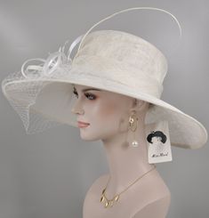 Elegant Beige Flat Brim Boater Hat, Elegant Flat Brim Boater Hat For Garden Party, Elegant Beige Boater Hat With Flat Brim, Formal White Sun Hat, Cream Costume Hats And Headpieces For Church, Elegant Beige Hat With Flat Brim, Elegant Formal Sun Hat With Short Brim, Elegant Short Brim Sun Hat For Formal Occasions, Elegant Formal Sun Hat With Flat Brim