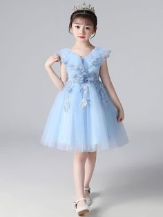 Blue Flower Girl, Flower Girl Dresses Blue, Baby Party Dress, White Bridesmaid, Dresses Tulle, Girls Dresses Online, White Bridesmaid Dresses, Light Sky Blue