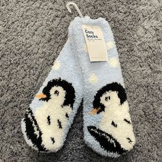 Nwt Cute Penguin Cozy Socks Penguin Accessories, Navy Accessories, Cute Penguin, Cozy Socks, Cute Penguins, Hosiery, Penguins, Old Navy, Color Blue