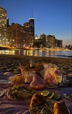 Aesthetic  picnic at the beach
Picnic with flowers
Pink themed picnic 
Cute picnic ideas Chicago Beach Aesthetic, City Beach Aesthetic, Beach City Aesthetic, Picnic At The Beach, Chicago Living, Chicago Beach