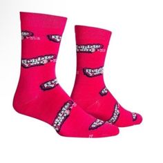 Nwt! Bubble Gum Men's Crazy Socks 6-12 New With Tags. Pink & Purple In Color. Men's Bubble Gum Funny Meme Socks. Pink Cotton Socks For Stocking Stuffers, Bubble Yum, Crazy Man, Mens Novelty Socks, Crazy Socks, Casual Socks, Bubble Gum, Pink Blue, Pink Purple