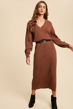 Slouchy, ribbed, ankle length sweater dress with balloon sleeves and side slits. Pair it with a thick accent belt to complete the look! *BELT NOT INCLUDED 100% acrylic Sweater Over Dress, Knitted Dress Outfit, Sweater Outfit Ideas, Sweaters Outfit, Brown Sweater Dress, Jw Fashion, Sweater Dress Outfit, Boho Outfit, Look Formal