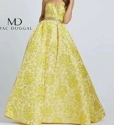 Elegant Yellow Ball Gown Dress, Gala Maxi Ball Gown, Gala Ball Gown In Maxi Length, Yellow Floor-length Dress With Sweep Train, Elegant Yellow Ball Gown, Yellow Ball Gown For Prom Season, Gala Maxi Dress Gown, Maxi Length Gala Gown, Yellow Ball Gown For Evening