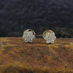 This stunning gold bridal set features brilliant cut diamond earrings. The look is complete with the brilliant cut diamond ideal wedding gift, with an overall diamond carat weight of 1.00ct. ✦ 𝗟𝗮𝗯-𝗚𝗿𝗼𝘄𝗻 𝗗𝗶𝗮𝗺𝗼𝗻𝗱 - 𝗖𝗩𝗗 / 𝗛𝗣𝗛𝗧  Round Diamonds,  VS / SI ( 1 - 2 ) quality,  ✦ Brilliant Round Cut, G / H / I color ✦ TCW - 1.00ct  - 2.00ct ( Size - 2.4 mm - 2.9 mm )  ✦ Setting : Prong  ✦ Why buy Lab Grown Diamond? ✦ Ethical ✦ Conflict-Free ✦ Eco-Friendly ✦ Man-made ✦ Less expensive ✦ Chemically, Physically, and Optically similar to mined diamonds  Other names for lab diamonds - 𝐂𝐕𝐃, 𝐇𝐏𝐇𝐓, 𝐆𝐫𝐞𝐞𝐧 𝐃𝐢𝐚𝐦𝐨𝐧𝐝, 𝐄𝐭𝐡𝐢𝐜𝐚𝐥 𝐝𝐢𝐚𝐦𝐨𝐧𝐝, 𝐄𝐜𝐨-𝐅𝐫𝐢𝐞𝐧𝐝𝐥𝐲 𝐃𝐢𝐚𝐦𝐨𝐧𝐝, 𝐄𝐚𝐫𝐭𝐡 𝐅𝐫𝐢𝐞𝐧𝐝𝐥𝐲 𝐃𝐢𝐚𝐦𝐨𝐧𝐝. ✦ Metal available: Recycled  Solid Gold - Anniversary Cluster Diamond Earrings With Accents, Elegant Wedding Cluster Earrings With Lab Grown Diamonds, Luxury Round Cut Diamond Earrings For Wedding, Luxury Round Cut Diamond Wedding Earrings, Luxury Bridal Earrings With Single Cut Diamonds For Anniversary, Luxury Wedding Diamond Earrings, Wedding Earrings With Lab Grown Diamonds, Elegant Wedding Earrings With Lab Grown Diamonds, Cluster Brilliant Cut Diamond Earrings For Anniversary