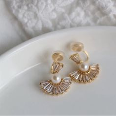 New Fan Drop Vintage Style Pearl Pave Clip On Earrings Comfortable, Sturdy And Discreet Clip With Silicone Padding Limited Quantity Available Clip On Wedding Earrings, Clip On Earrings Wedding, Vintage Bridal Earrings, Vintage Wedding Earrings, Vintage Clip On Earrings, Vintage Pearl Earrings, Bridal Earrings Hair Down, Pearl And Gold Earrings, Chic Pearl Drop Clip-on Earrings For Wedding