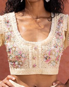 Vacation Swimwear, Look Rose, Beaded Top, Peek A Boo, Luxury Vacation, Fashion Luxury, Upcycle Clothes, Outfits Casuales, Cap Sleeve