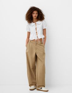 Cotton balloon pants - Jeans - Women | Bershka Cotton Trousers Women, Balloon Pants, Trending Sandals, Linen Blend Pants, Cotton Trousers, Pants And Leggings, Flared Pants, Sweaters Knitwear, Dress Trousers