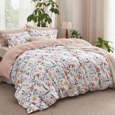 the comforter is made up and ready to be used in this bedding set