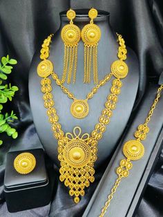 1 Set [1pc Necklace, 1 Pair Earrings, 1pc Bracelet, 1pc Ring] Fashion Women Long Necklace Saudi Arabia & European Style Tassel Jewelry Set, 4pcs, Wedding, Party, Daily Wear, Gift Yellow Gold Fashionable   Zinc Alloy     Women Fashion Jewelry, size features are:Bust: ,Length: ,Sleeve Length: Women's Jewelry Sets, India Jewelry, Bride Accessories, Tassel Jewelry, Watches Women Fashion, Kids Jewelry, European Fashion, Bridal Accessories, Long Necklace